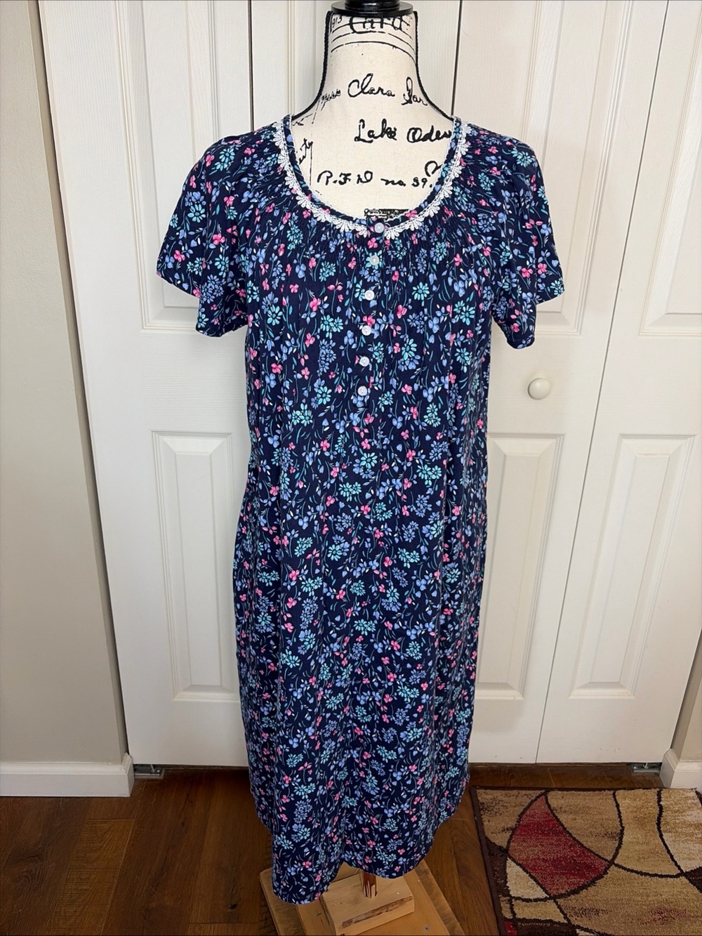 ARIA COLLECTION BLUE FLORAL LACE TRIM 100% COTTON  NIGHTGOWN SZ XL POCKETS